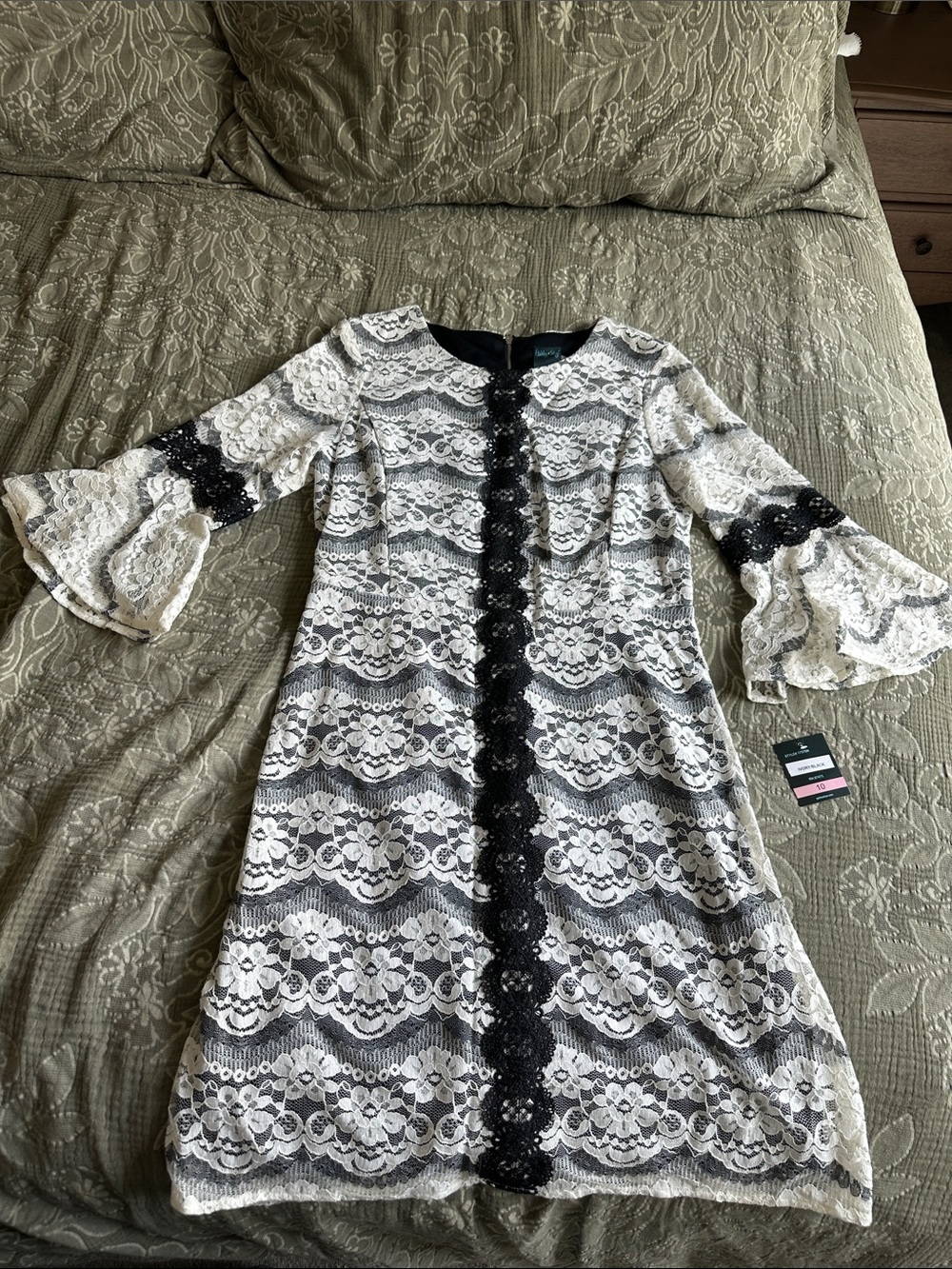 Gabby Skye Black and White Lace Bell-Sleeve A-Line Dress